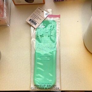 Anti-microbial makeup brush cleaner and holder